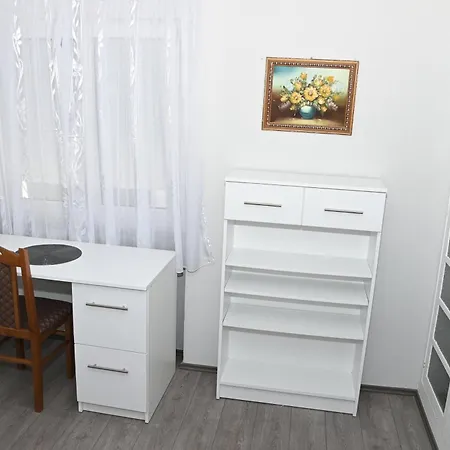 Apartman Stan Za Iznajmljivanje G I N *
