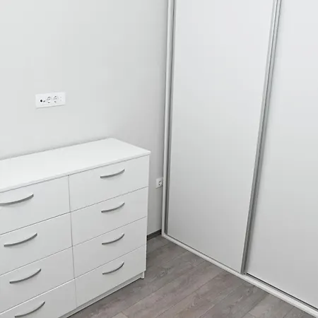 Apartman Stan Za Iznajmljivanje G I N