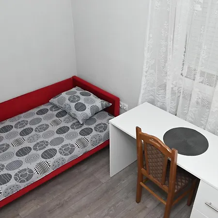 Stan Za Iznajmljivanje G I N Apartman